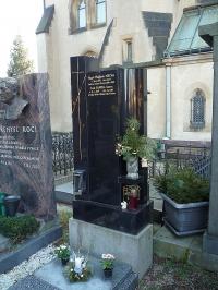 Ivan Jandl, držitel Oscara, náhrobek na Vyšehradě