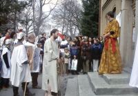 Miletín, Muzeum 1/13, Okna, Pašije, Kristus před Kaifášem 2004