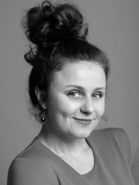 VYHLÍDAL HÝSKOVÁ, Karolína