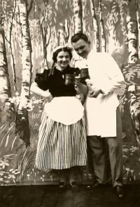 Praha-Kobylisy, Lidové divadlo, Taneček panny Márinky, 1937