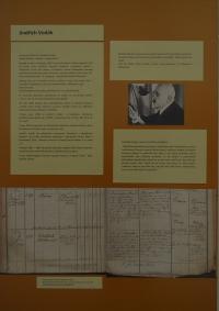 Lysá nad Labem, výstava DIVADLO JE PODIVUHODNÁ VĚC...,  Jindřich Vodák, výstavní panel, 2017