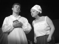 Český Krumlov, Českokrumlovská scéna, Komedie o chytrosti, CP FEMAD Poděbrady 2004