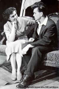 Žďár nad Sázavou, ZK ROH Žďas, Lidé na kře, 1958