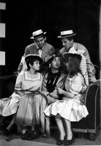 Hronov, MAJ, Charleyova teta, 1965