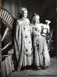 Žďár nad Sázavou, Sázavan, Děti, Pohádka o zlatém klíči a živé vodě, 1944