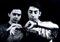 Teplice, Rohlík ideální šipkař, Vás nás nezajímá, DT Divadelní Třebíč 2000