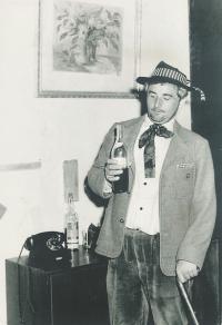 Karel Štěpánek v divadelní hře Vrah jsem já