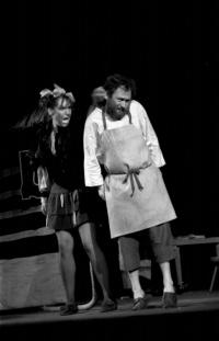 Josefův Důl, DS J. K. Tyl, Ženich pro čertici aneb Sedmimílové boty, 1992