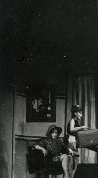 Praha-Nové Město, Automobilové závody, Ustláno na růžích, 1971