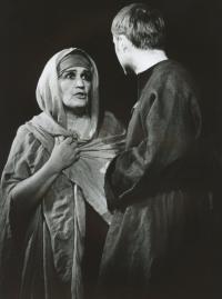 Marcela Hlávková, 40 zlosynů a 1 neviňátko, 1998