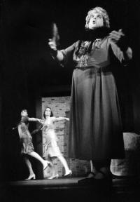 Vysoké nad Jizerou, Krakonoš, Charleyova teta, 2000