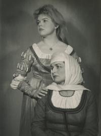 Praha-Vysočany, Gong, Cid,