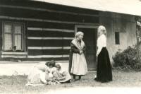 Hronov, MAJ, Babička, 1957