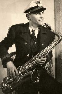 Praha-Kobylisy, Lidové divadlo, Karneval, 1946