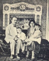 Chrudim, Gallat Jaroslav, autor loutkových her, zakladatel LD Kacafírek