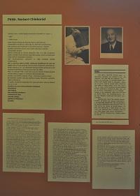 Lysá nad Labem, výstava DIVADLO JE PODIVUHODNÁ VĚC...,  Norbert Chleborád, výstavní panel, 2017