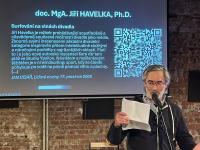 Praha, Císařovy nové šaty, Fenomén Císař, 2026