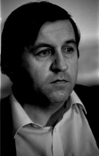 Tatobity, DS Máj, portrét režiséra, herce a recitátora Petra Peška, 1987