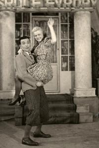 Praha-Kobylisy, Lidové divadlo, Byli jsme a budem, 1947