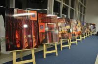 Pardubice, vystava kulis Genius loci Sudslava v aule Univerzity 2014, instalace