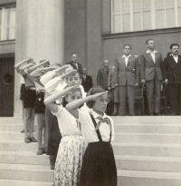 JH 1953, zahájení festivalu