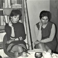 ŠRÁMKOVÁ, Vítězslava, Phdr., soubor pracovních a osobních fotografií z let 1965-2019