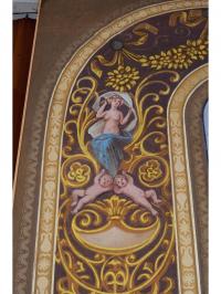 Držkov,   opona, detail ornamentu vlevo, IM