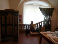 Miletín, Muzeum českého amatérského divadla, 5. sál, 01, skříň, dekorace