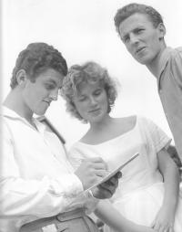 Hronov, MAJ, Kabaret, 195x