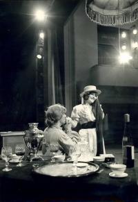 Hronov, MAJ, Vassa Železnovová, 1977