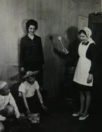 Stonařov, ZŠ, Jolana z 8.b,1964