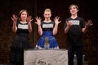 Frgál na nitkách Brno, bří Mrštíkové, Františka Jelínková a kol.: Maryška, Císařovy nové šaty 2025