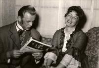 Libochovice, Scéna, Plynové lampy, asi 60. léta 20. stol.