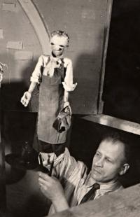 Vesec, Osvětová beseda, LS, loutkář František Otmar, 1955