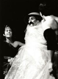 Lysá nad Labem, Divadlo AHA, Stará žena vysedává, KP Wintrův Rakovník 1989