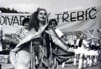 Třebíč, průvod při zahájení, CP Divadelní Třebíč 1993