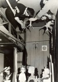 Vsetín, Kohútek, scéna - vodění z pojízdných mostů