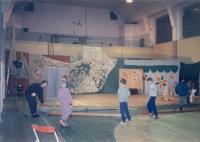 Chomutov, Commedia, Dívka, kterou prodali s hruškami, 1994