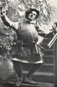 Malé Svatoňovice, Čapek, Kolébka