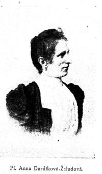 Červený Kostelec, herečka SDO Anna Durdíková-Žaludová, 1911