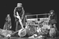 Hradec Králové, Nejhodnější medvídci, Ultimatum, 2005