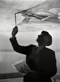 František Flasar, malíř při práci