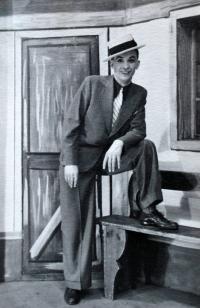 Praha-Kobylisy, Lidové divadlo, Vesničko má, 1943