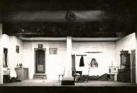 Praha-Kobylisy, Lidové divadlo, Srdce na zámek, 1946