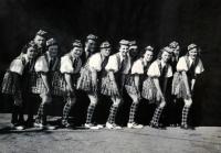 Praha-Kobylisy, Lidové divadlo, Hrom do tety, 1938