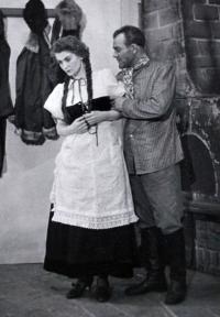 Praha-Kobylisy, Lidové divadlo, Satan, 1944