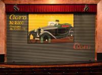 Praha, Divadlo Mana, opona Reklama na automobil Aero 500, 1931