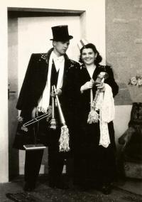 Praha-Kobylisy, Lidové divadlo, Jedenáctý v řadě, 1946