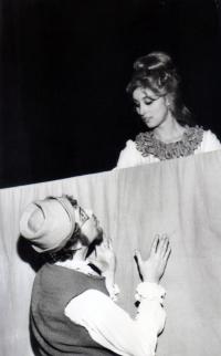Brno, Divadelní studio Josefa Skřivana, Chudák mažel, 1973