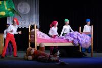 Divadelní spolek Osaďáček Horní Bříza, Vladimír Čort: Měsíční pohádka. Režie a scéna Osaďáček, hudba Josef Vítek, kostýmy Renáta Michálková.